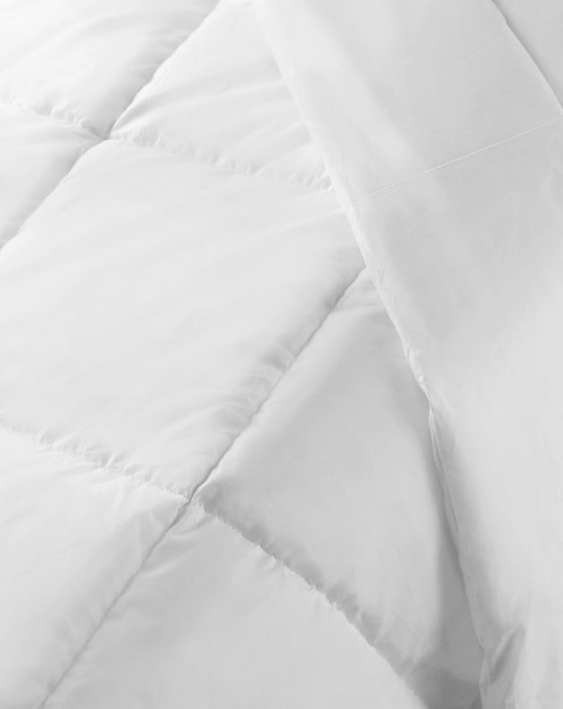 Gelled Microfiber Down-Alternative Comforter